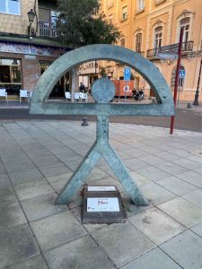 escultura del indalo en Almería capital