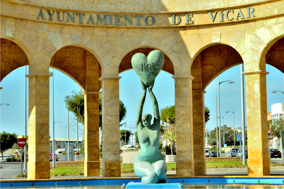 estatua ayuntamiento vicar